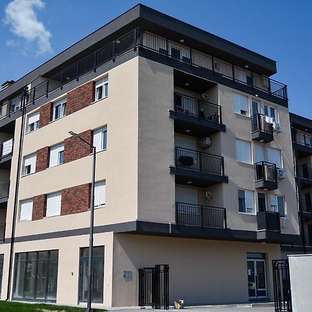 Crown Apartment Subotica Zewnętrze zdjęcie